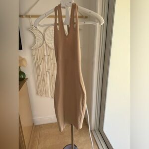 Marciano haulter body contor midi dress